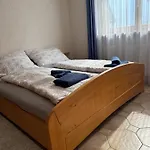 Rosaklein-30m2 & Rubinagross-100m2 Appartement *