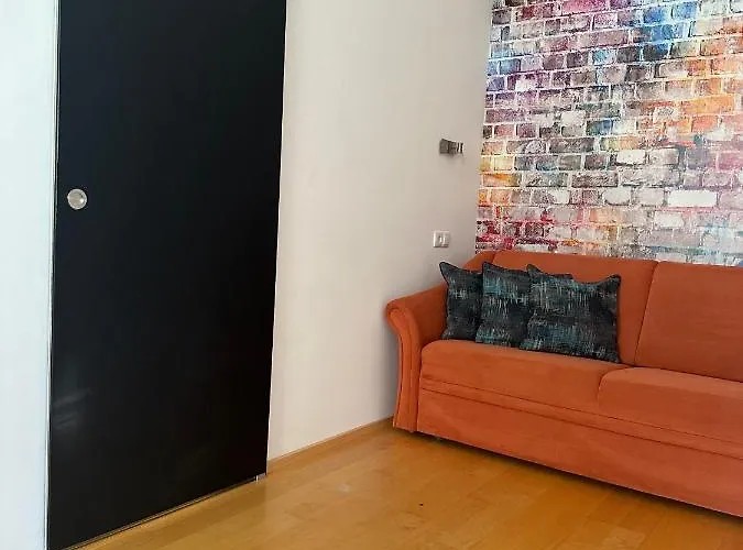 Rosaklein-30m2 & Rubinagross-100m2 Apartment *